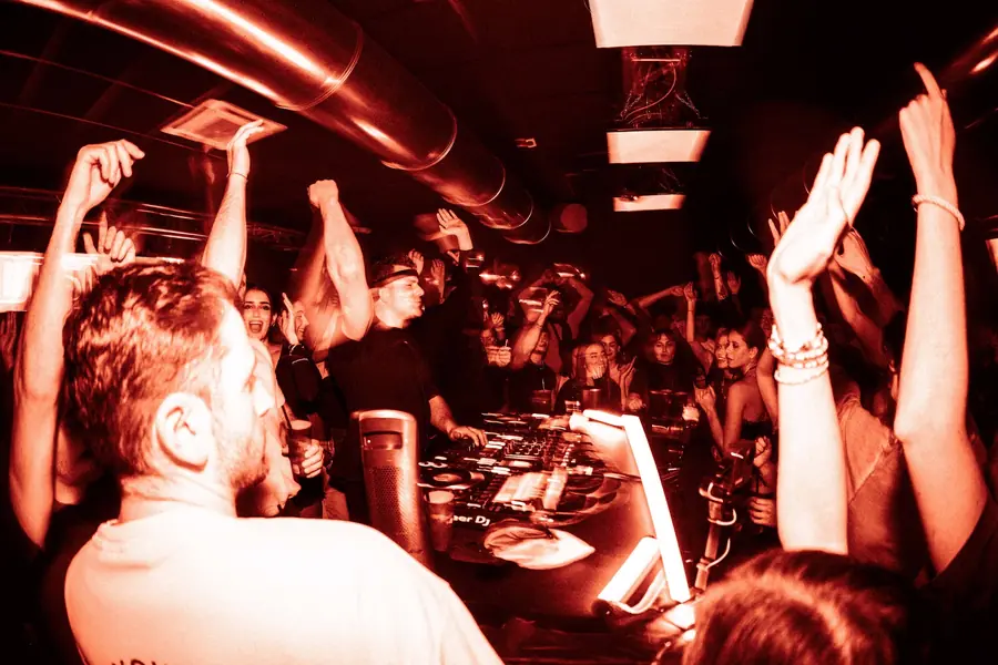 Density - foto 6 (Live)
