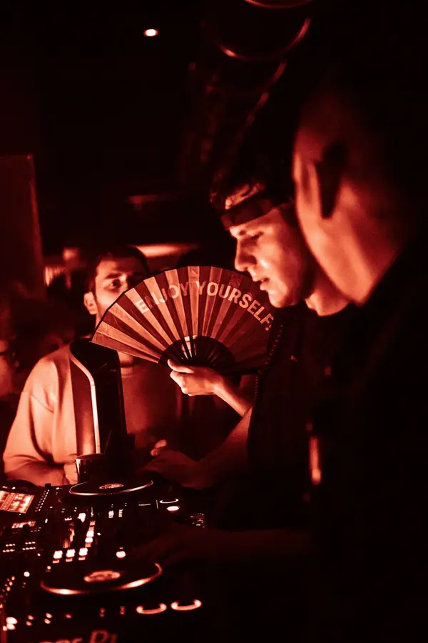 Density - foto 8 (Live)