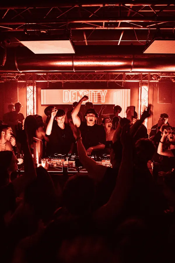 Density - foto 9 (Live)